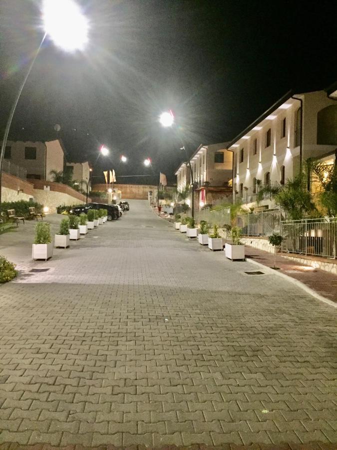 Villa Luisa โตรเปอา ภายนอก รูปภาพ