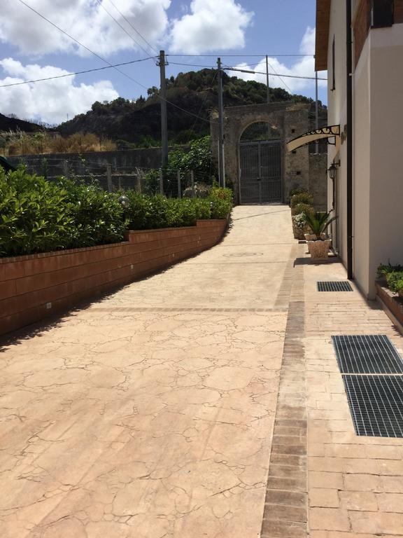 Villa Luisa โตรเปอา ภายนอก รูปภาพ